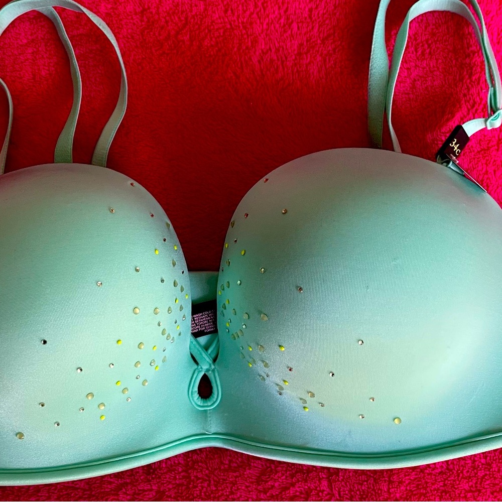 BRAND NEW WITH TAGS | Victoria’s Secret Strapless Bombshell 34C